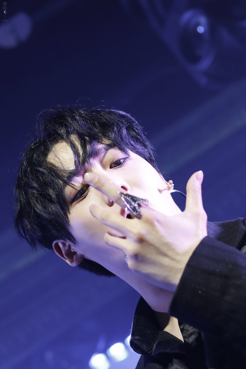 o_seulan's tweet image. 천사들이 타락한 밤