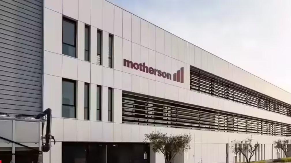 ETNOWlive's tweet image. #StockInNews | Samvardhana Motherson: Arm to acquire 100% of the wiring harness business of Nexans Autoelectric GMBH for €207 mn

#SamvardhanaMotherson #wiring #auto #NexansAutoelectric #StockMarket