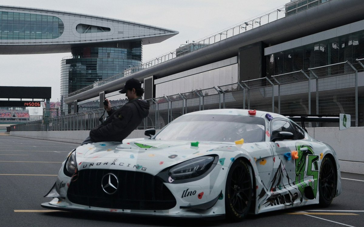 mini_mewz's tweet image. เต็ม 10 ไม่หักเลยค่ะ
หมายถึงท่าถ่ายรูปตากล้อง

5555555555555555