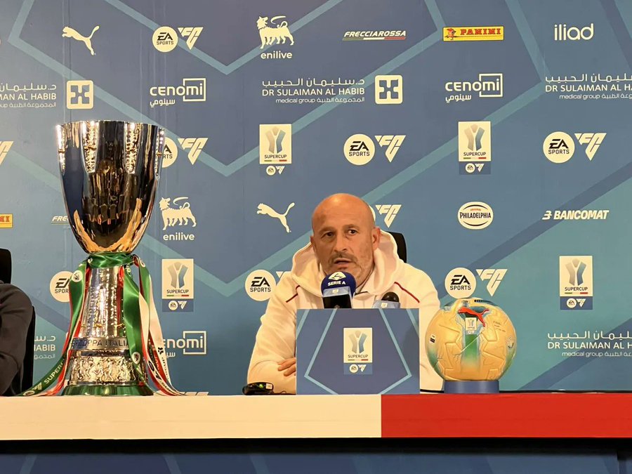 مدرب بولونيا: الكأس جميلة وأريد أخذها معي إلى المنزل 