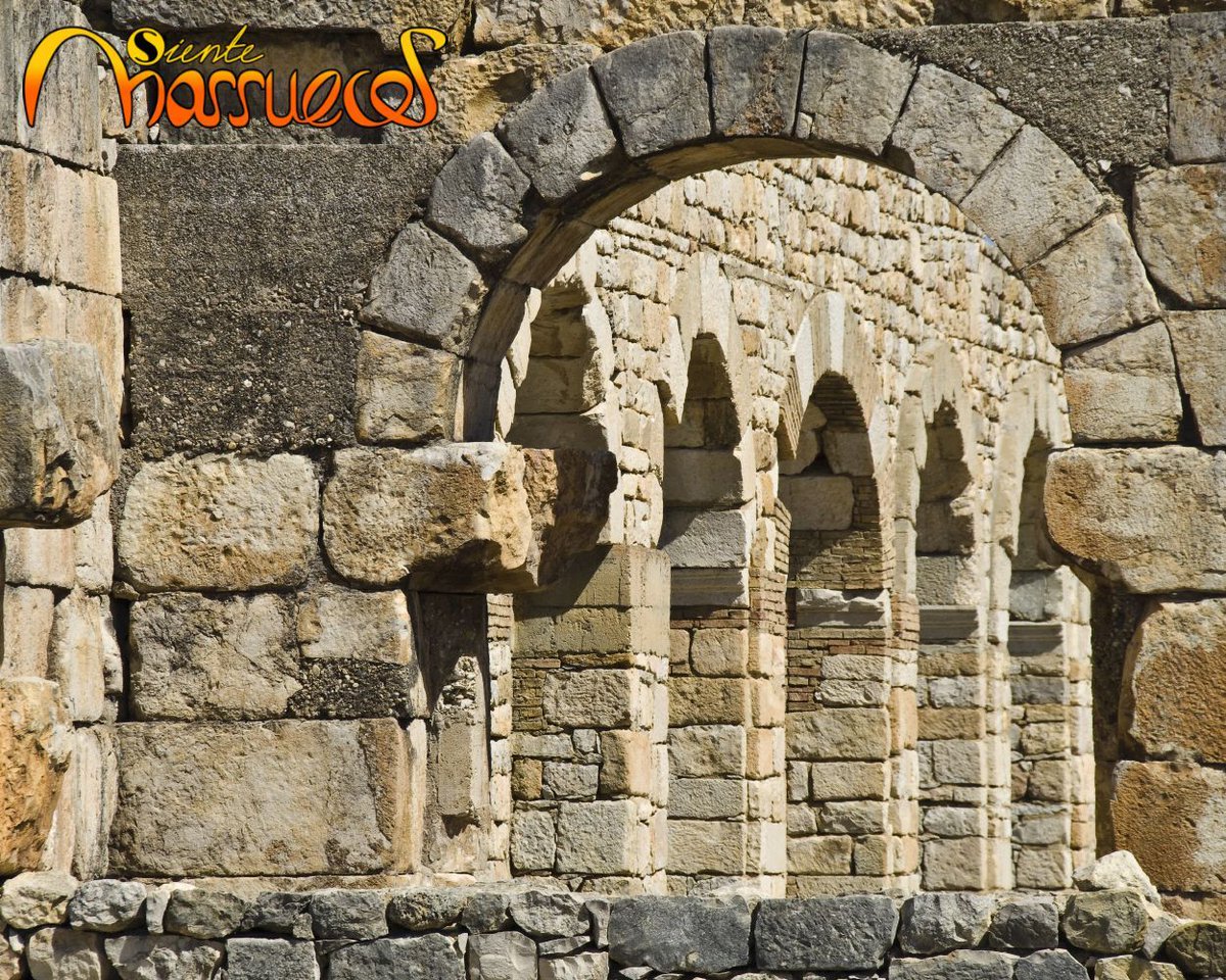 En #Volúbilis, las piedras hablan. Un lugar donde cada rincón guarda la huella de una civilización antigua.

Marruecos te espera. Escríbenos a info@sientemarruecos.viajes