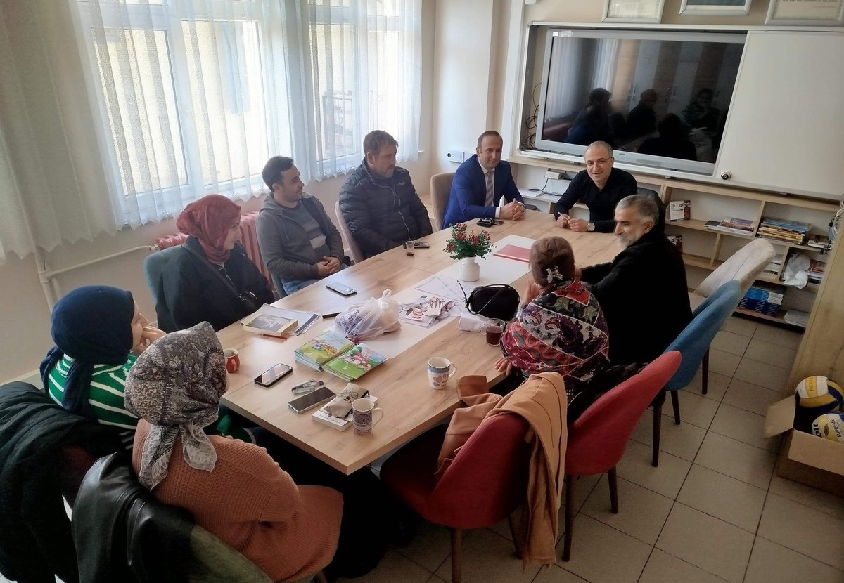 GumushaneArGe's tweet photo. 2024 yılı Erasmus+ Okul Eğitimi Akreditasyon Projemiz kapsamında konsorsiyum üyesi okullarımızı ziyaret ettik! 

Detaylar için:
📌https://t.co/K1NOQ3kLyZ https://t.co/Ug6fAp3rTe