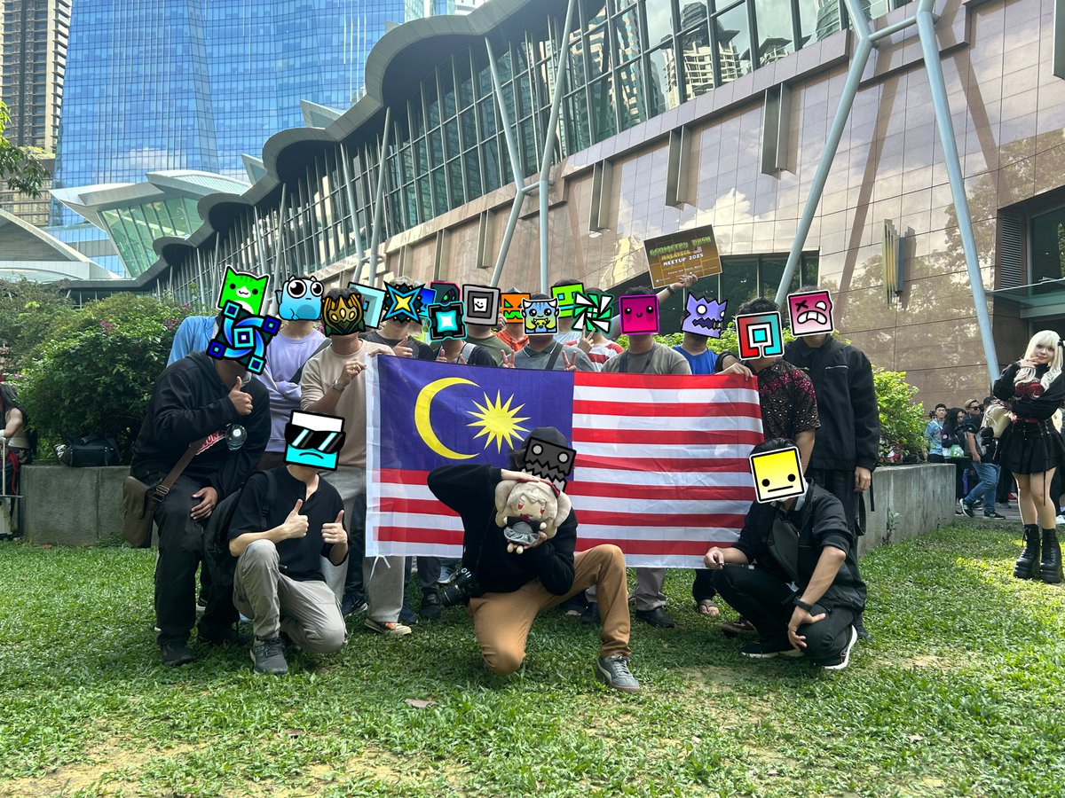 GD Malaysia Second Official Meetup! - Comic Fiesta 2025

This is by far the best meetup we ever had, and I wouldn't trade it for anything else.

A thread 🧵
