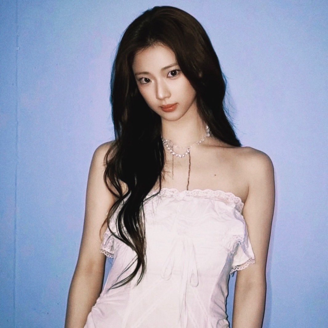 picbaemon's tweet image. RUKA WEVERSE UPDATE