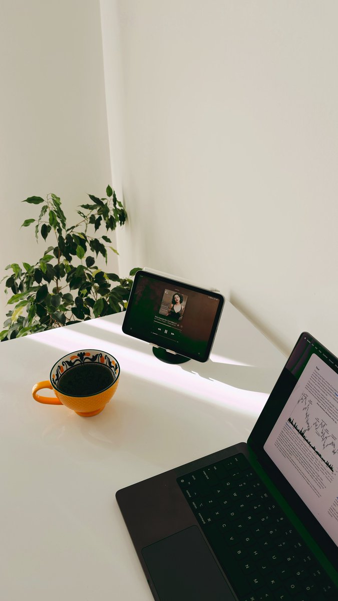 Cenobar's tweet image. آذر