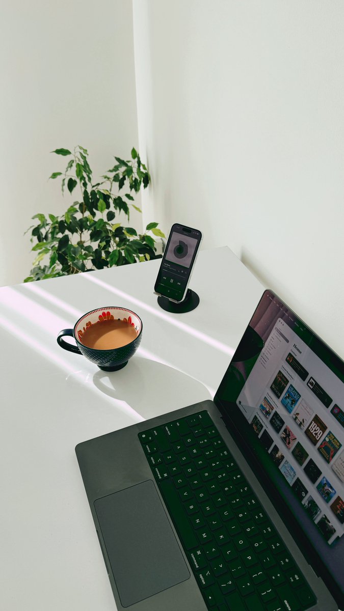 Cenobar's tweet image. آذر