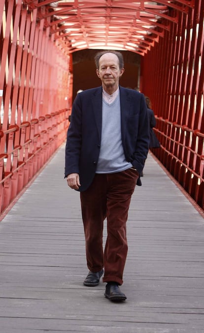 “La inteligencia artificial no es peligrosa por ser artificial, sino porque piensa fuera del sujeto. El riesgo no es la máquina, sino la renuncia humana a pensar.” 

Giorgio Agamben