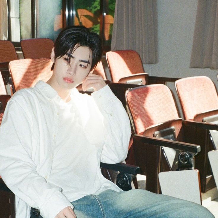 sweetest thing
– #sunsun domestic au

single-dad and bakery owner kim sunoo meets former figure skater-turned-coach, park sunghoon – when sunghoon offers to train sunoo's daughter in skating, their quiet lives begin to change in ways he never expected.

archiveofourown.org/works/76183071/