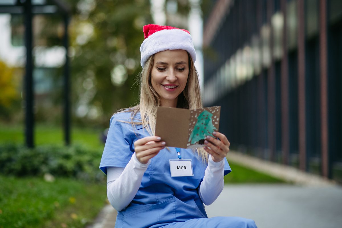 This Christmas, give yourself a career that gives back.
At Family Tree Private Care, our caregivers and nurses are the heart of everything we do.
Because caring for others is one of the greatest gifts there is.

Join our caregiving family this season.

#NowHiring