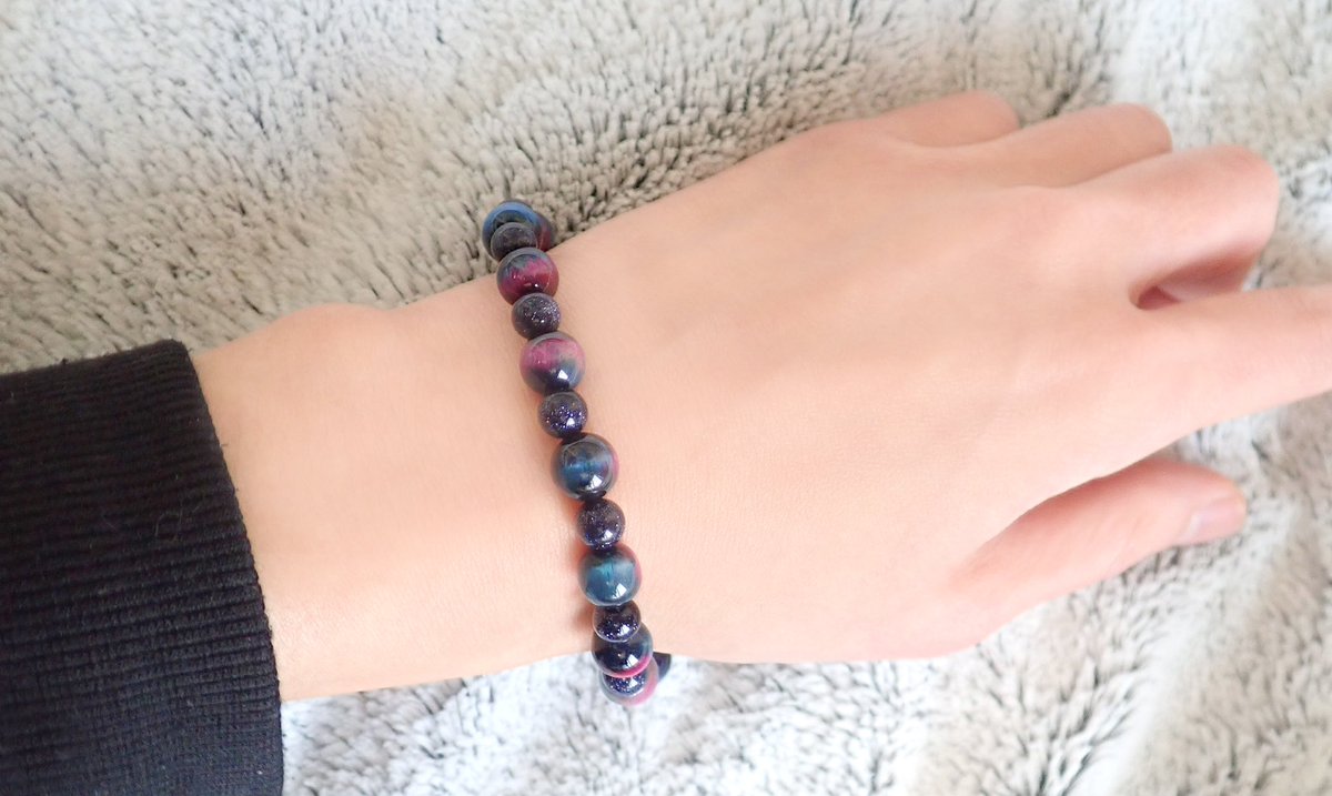 DearestCROWN's tweet photo. 【期間限定 数珠ブレスレット📿発売】
本日の12月22日〜24日まで、ネット販売のみにてリリースします✨
宇宙と星空を彷彿させるデザインモチーフで組み上げた、最高品質の天然石アクセサリーです🌌
※数量にも限りがございますのでご了承下さいませ
ご購入はこちら↪️
https://t.co/X2aQ4WMphe https://t.co/6FnKquFUbL