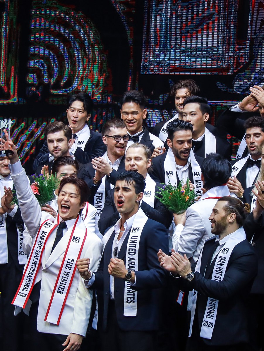 Creo que nunca olvidaré este momento. 🏆🇰🇷🥇
Todavía se siente como un sueño estar en este escenario con este trofeo. Sinceramente, gracias a todos los que me trajeron hasta aquí. Quiero compartir este momento brillante con todos los que me aman y me cuidan. Muchas gracias