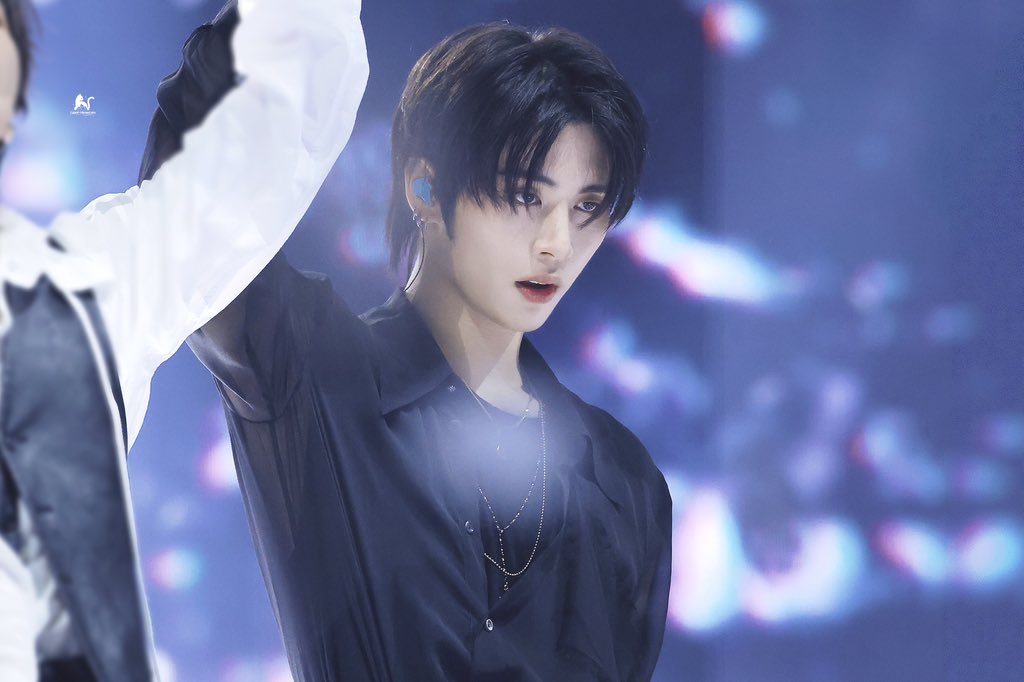 TaeMeow_810's tweet photo. 251220 MMA

#태산 #보이넥스트도어 
#TAESAN #BOYNEXTDOOR https://t.co/Xy5u3afaxm