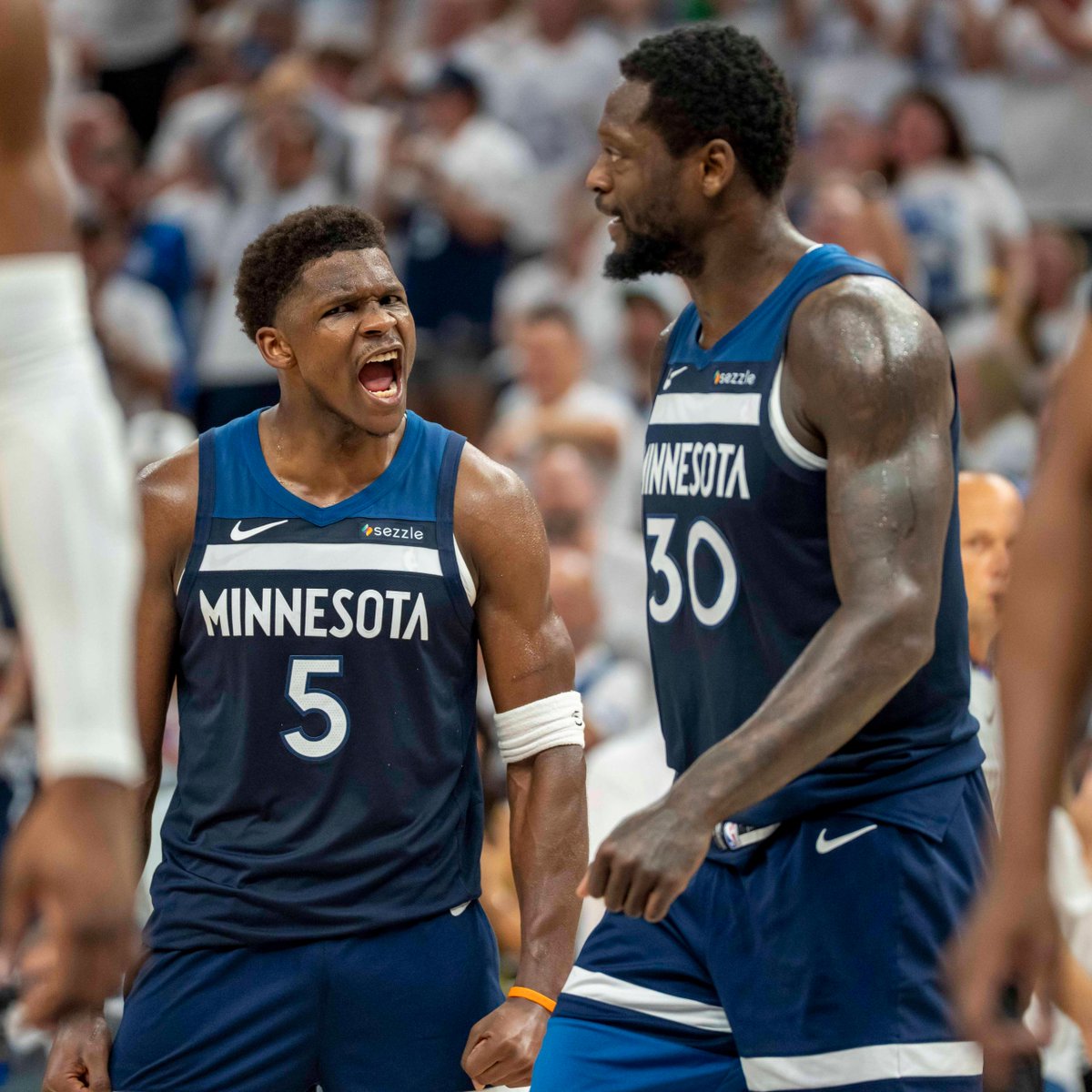 TWolvesLead's tweet image. Timberwolves are now the 5th seed after the Houston Rockets OT loss 😅

Too early I know, but we've been the 6th seed for way too long