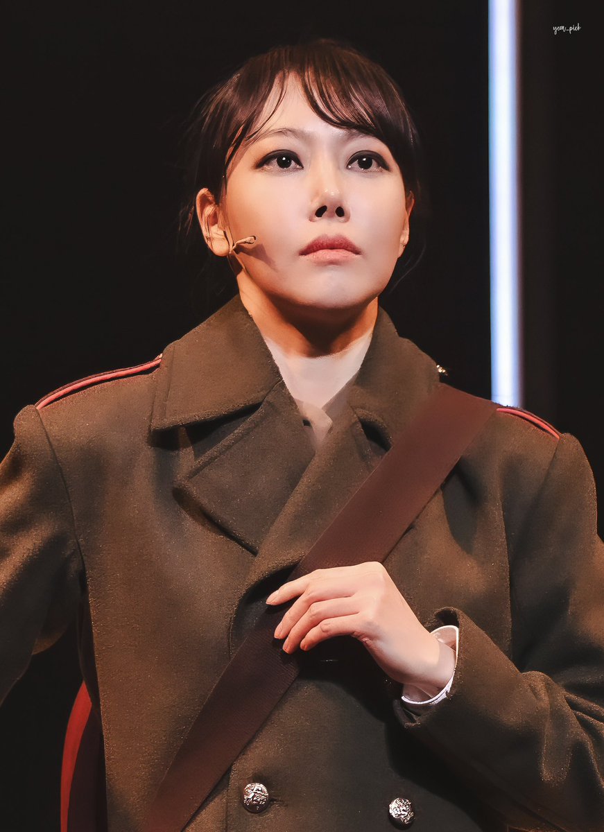 251221 미드나잇 : 액터뮤지션 커튼콜

Knock Knock Knock
누군가가 왔어
비지터 #여은 배우님