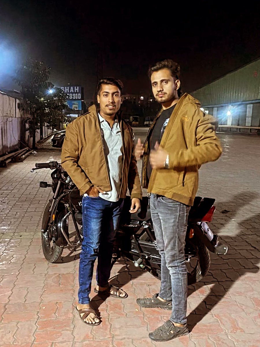 BhumiharBheem1's tweet image. "कोई साथ रहे या ना रहे हम दोनो हमेशा साथ रहेंग मेरे भाई..!!"
🫂❤️💯
@bheem_bhumihar999 🫂@mr_satish_0019 ❤️
.
.
.
#reelslovers #newpost😍 #dostiyaari #yaar #2025
