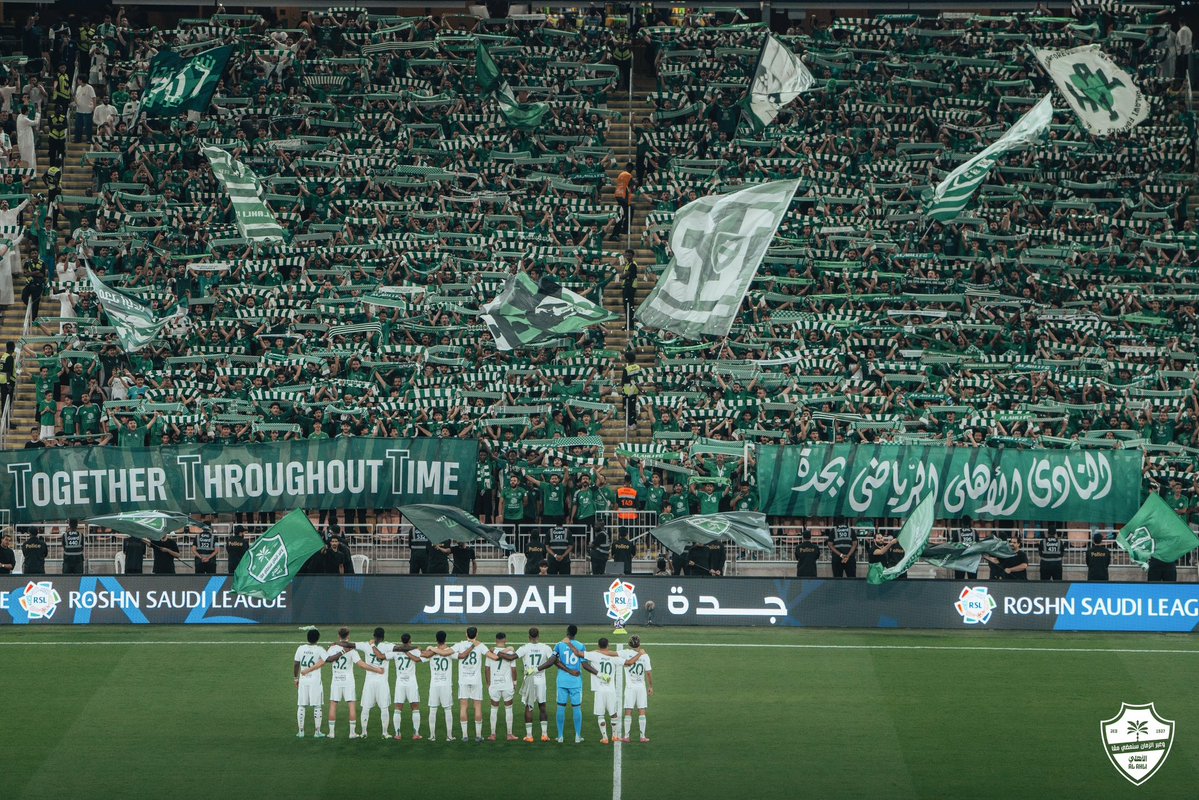 3ghn3's tweet image. اليوم اللي يلعب فيه الاهلي تصحى الارض مبسوطة ! صباح الاهلي 💚