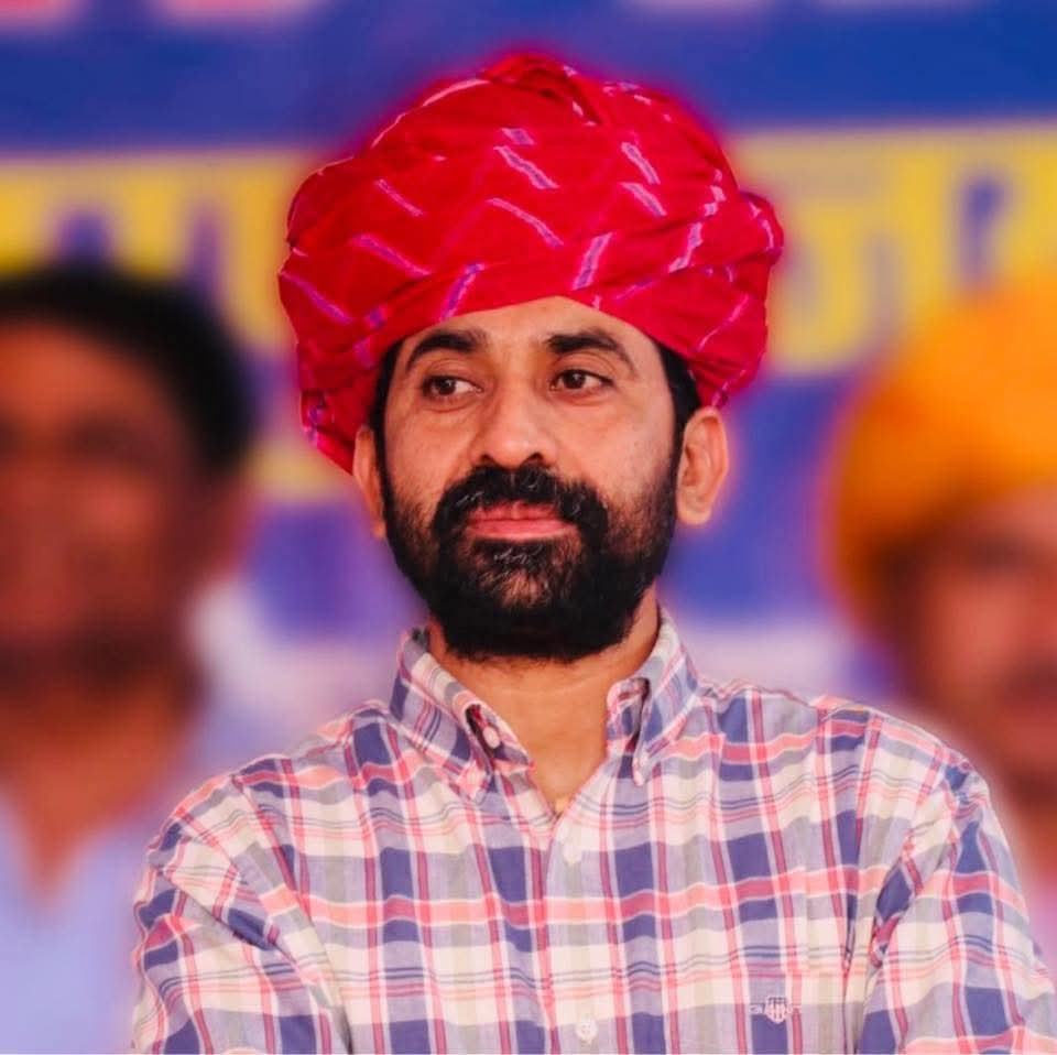 शाहपुरा से लोकप्रिय विधायक बड़े भाईसाहब श्री मनीष यादव जी को जन्मदिवस की हार्दिक बधाई एवं शुभकामनाएं।

आप स्वस्थ और दीर्घायु रहें, ईश्वर से यही कामना करता हूं। 
<a href="/ManishYadavIn/">𝗠𝗮𝗻𝗶𝘀𝗵 𝗬𝗮𝗱𝗮𝘃</a>