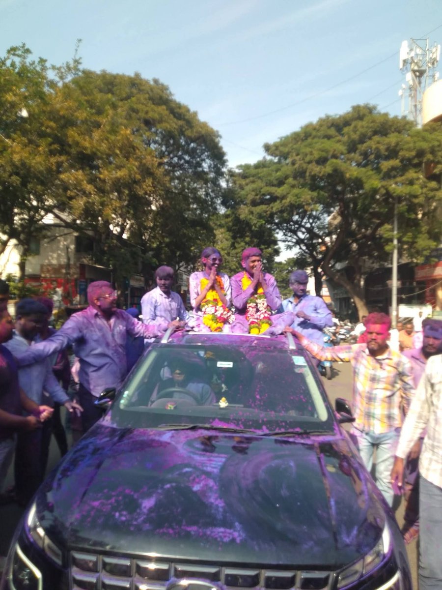 RajeshMeshram21's tweet photo. #महाराष्ट्र_नगरपरिषद_चुनाव_मे_बसपा_के_8_उम्मेदवारोकी_जीत_हुई 
👍👌🙏🌹 💪🐘🐘🐘🐘💪💐💐💐✌️
 
(1) नागपूर - कामठी - 3 
(2) चंद्रपूर - भद्रावती -1 मंगेश सोनुलकर
(3) गोंदिया - 2 सुनील भरने और स्नेहा गडपायले
(4) बारामती - 1 कु. संघमित्रा काळूराम चौधरी
(5) यवतमाल - 1 विपुल खोब्रागडे https://t.co/kS6LeTmekA