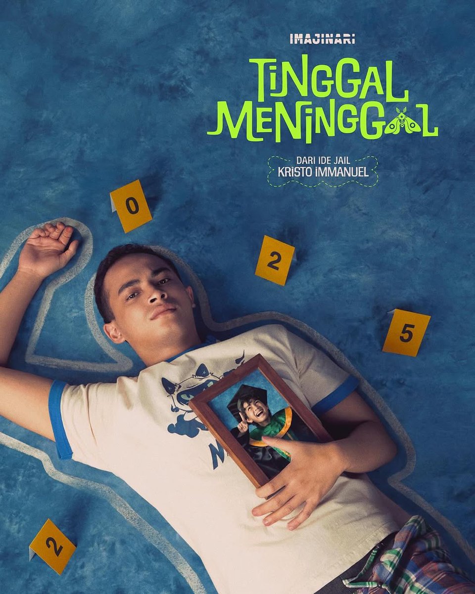 FilmIndoSource's tweet photo. 🚨 BREAKING | Kristo Immanuel’s ‘TINGGAL MENINGGAL’ (‘BETTER OFF DEAD’) will begin streaming on Netflix starting January 1, 2026!

Lead by the peculiarly charming Omara Esteghlal, the Citra-nominated comedy recently won 5 Indonesian Screen Awards at this year’s JAFF. https://t.co/3YRODhT6UW