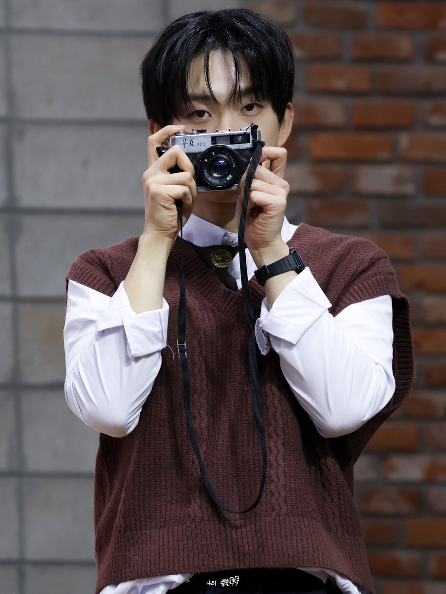 251121 메이크스타 대면 #최상엽

카메라와 엽이 너무 좋은 느낌을 줘..