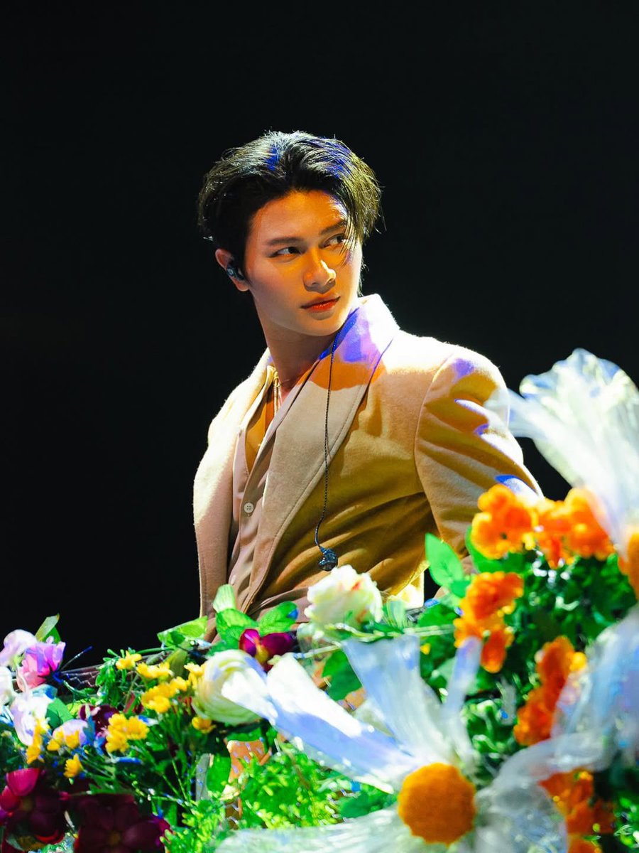 laoong_namm's tweet image. เอเห้ กุตาเหลือกเลยภาพนี้ 👁️👄👁️