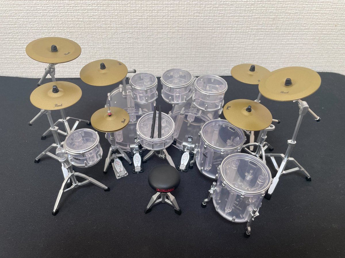 DrummerKosuke's tweet photo. Pearl Drums Miniature Collection完成！！
#Pearl #drums #ドラム https://t.co/8sjuE8RE1E