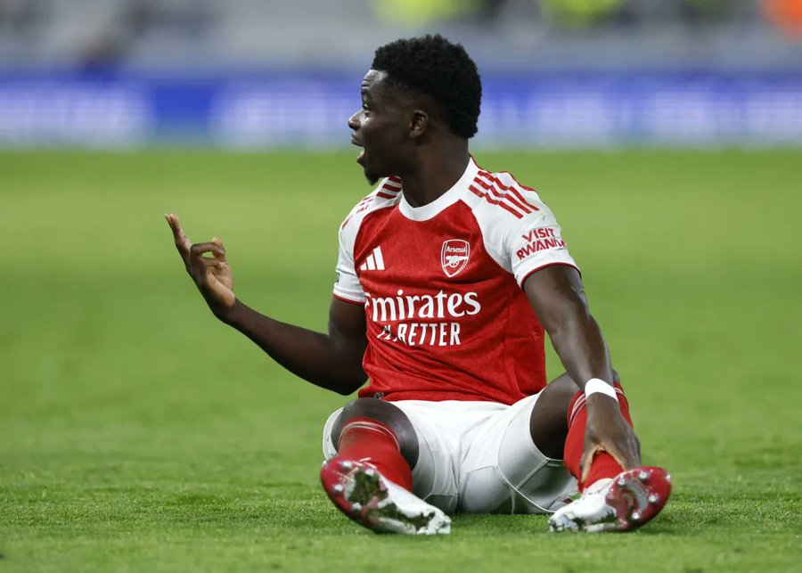 بوكايو ساكا لاعب نادي آرسنال : لا نركز كثيراً على مانشستر سيتي .. مصيرنا بأيدينا. 