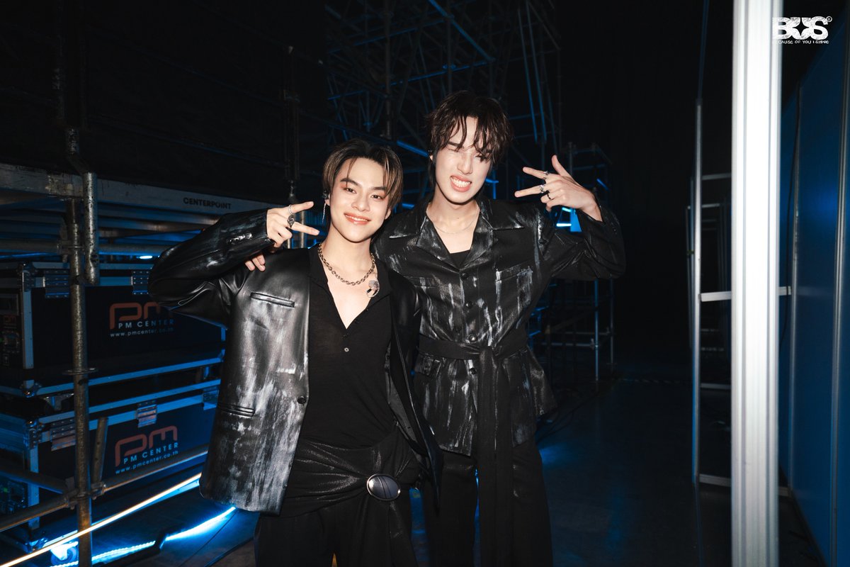 Backstage Vibes ✨ (7/15)

💥 #ALANpasawee #MARCKRIS 

#HappyBUSDAY2025
#BUSbecauseofyouishine