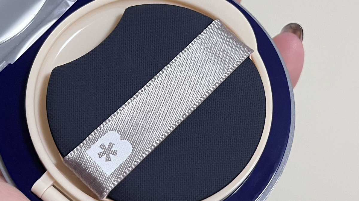 privmeime_'s tweet image. ลองใช้แล้วชอบรอบนี้เลยซื้ออีกสีมาลอง 💙 คุชชั่น bwb ใช้แล้วผิวสวยมาก เนื้อรัดผิว ไม่หยือ ติดทนดีมากๆเลย ยกให้เลยคะแนนเต็ม