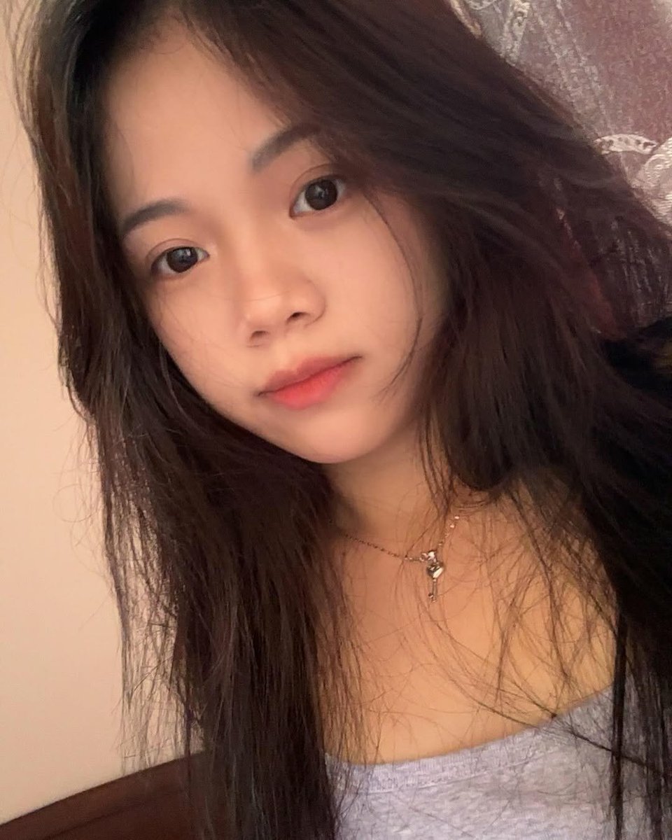 Chanlimanman's tweet photo. #女大学生 #女大学生的日常 #女大 https://t.co/BEIChtsaRQ