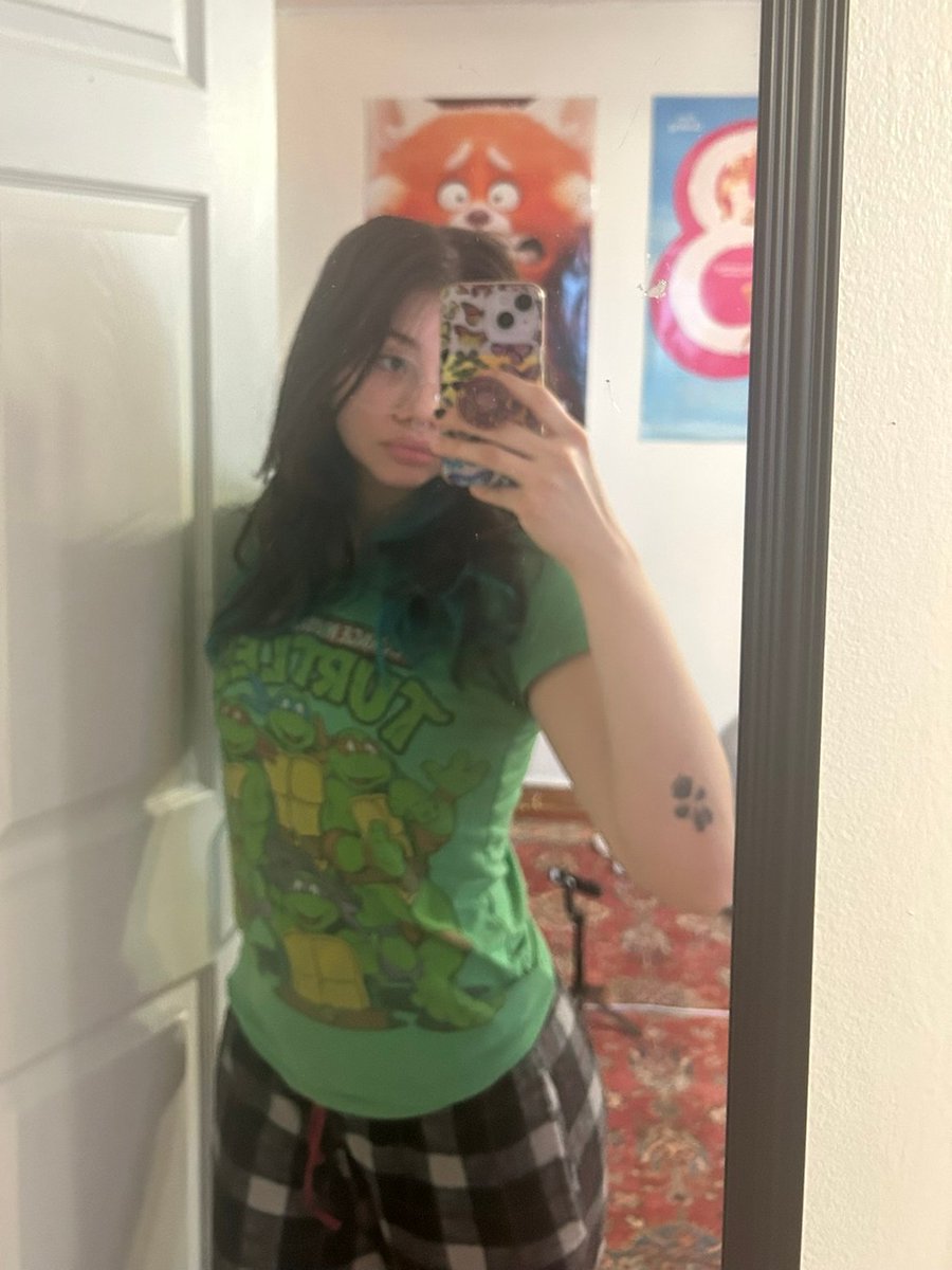 OohLaStella's tweet image. :) :(  #selfies #blurry #egirloutfit #NerdGirl
