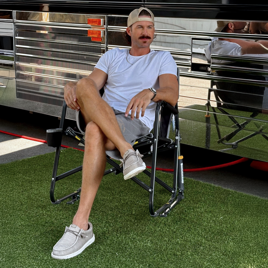 shop's tweet photo. HEYDUDE Wally Stretch Sox Wide Grey: Cloud-like comfort, stretch knit, wide fit for all-day ease.
