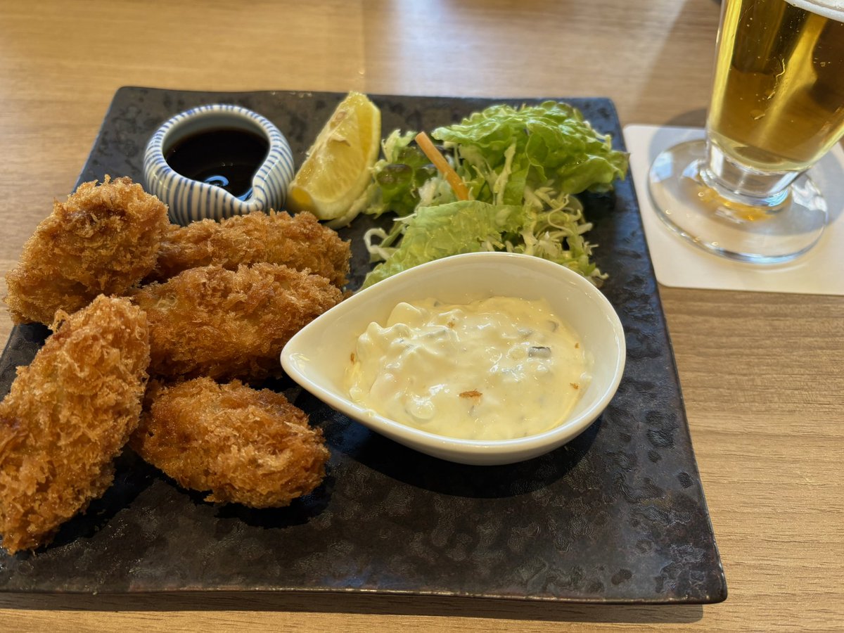 coitsu's tweet image. ランチは冬限定メニュー
カキフライ
蟹とエノキのふわふわ玉子とじ丼
クリスマスパフェ（╹◡╹）

#よみうりランド花景の湯
#yomiurilandkakeinoyu