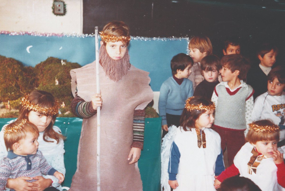 Montserrat_FP's tweet photo. A l'Escola Montserrat ja fa uns quants anys que celebrem el Nadal 😉
Coneixeu algú d'aquesta foto antiga que vam recuperar per fer el llibre dels 75 anys?

#somEscolaMontserrat #SVCastellet https://t.co/2d7k6yUXji