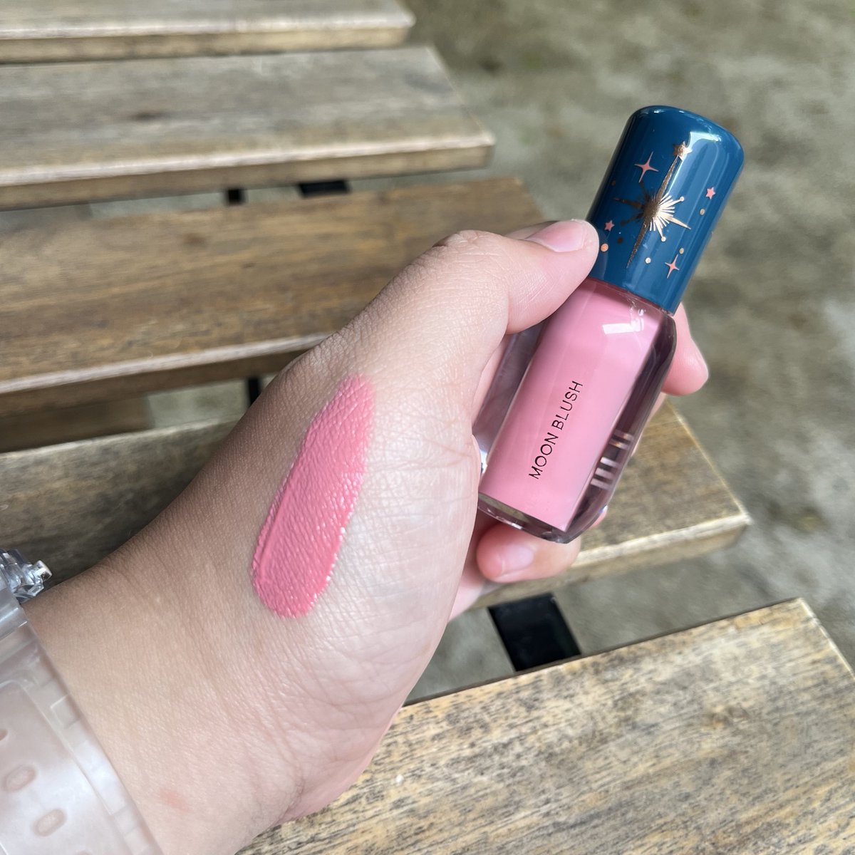 sebagai cool tone cintak mati sama blush pinky ini😚 

so blushyyyy💖