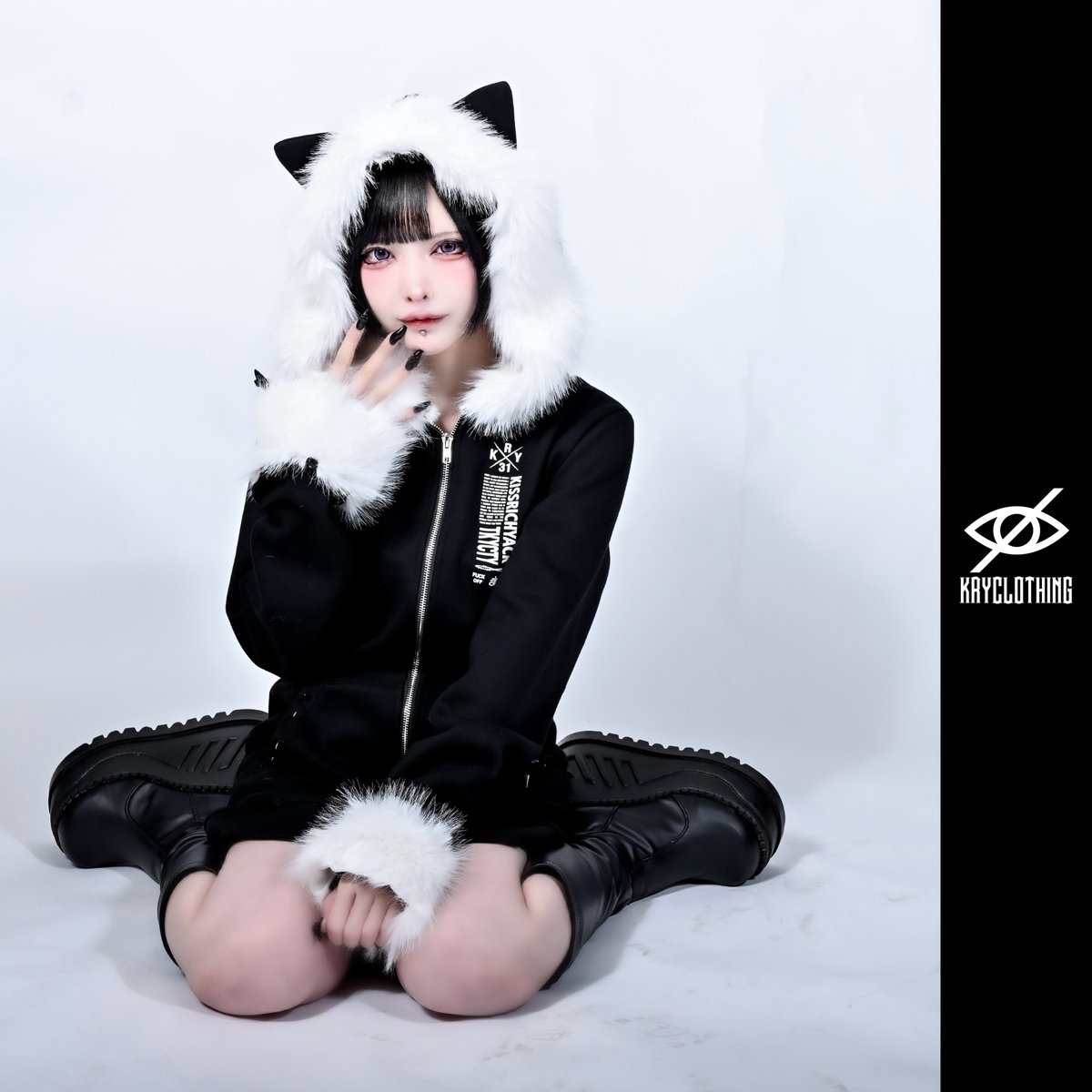 希少　KTZ ファートレーナー　フリーサイズ　試着のみ　bigbang 2ne1 news】 本日21:00- 「KISAI」 ネコ耳フードファー パーカーワンピ