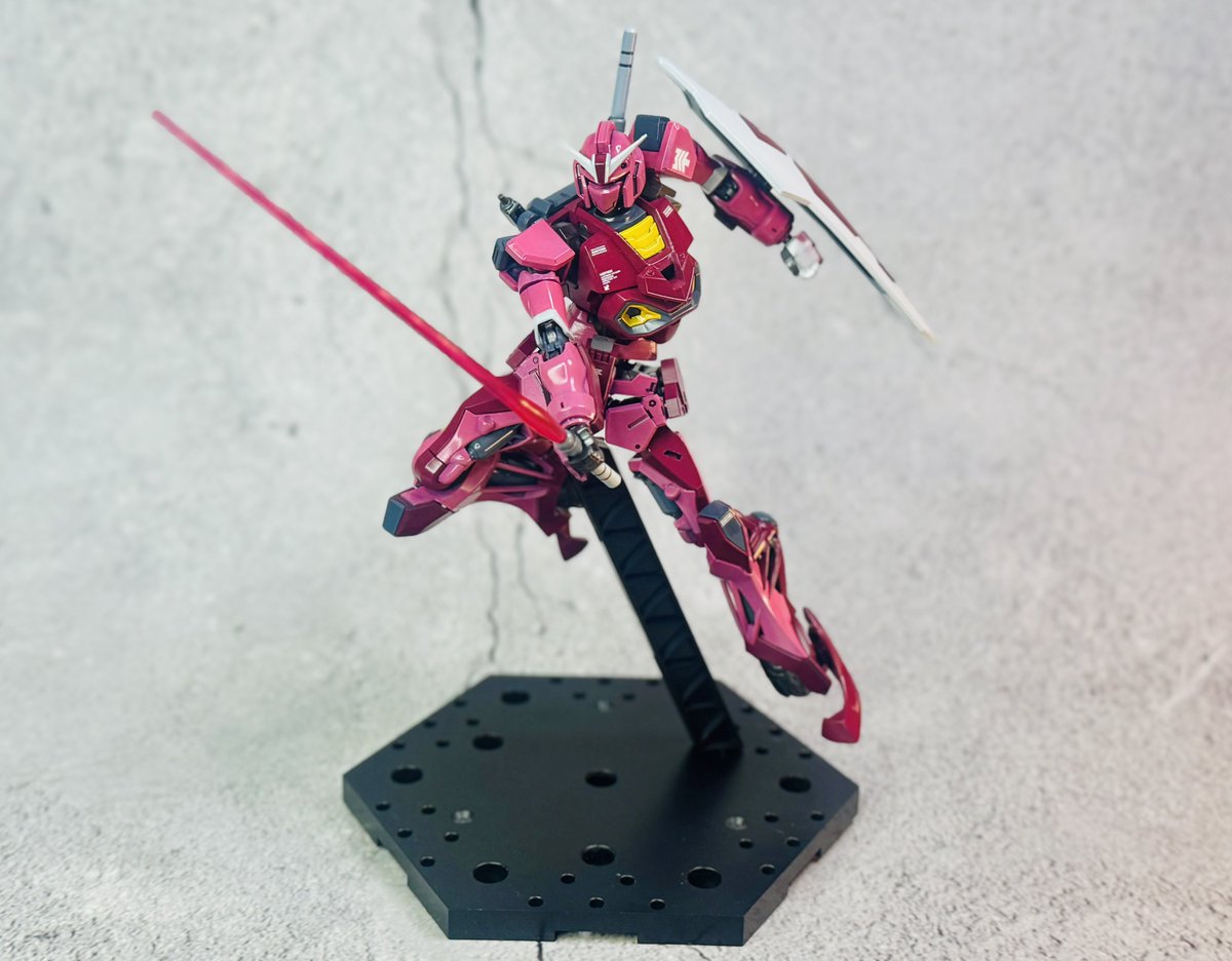 jaybun0's tweet photo. #건담 #gundam #ガンプラ
HGGQ GUNDAM Red Warrior(Char Aznable) https://t.co/SYOJCJvoed