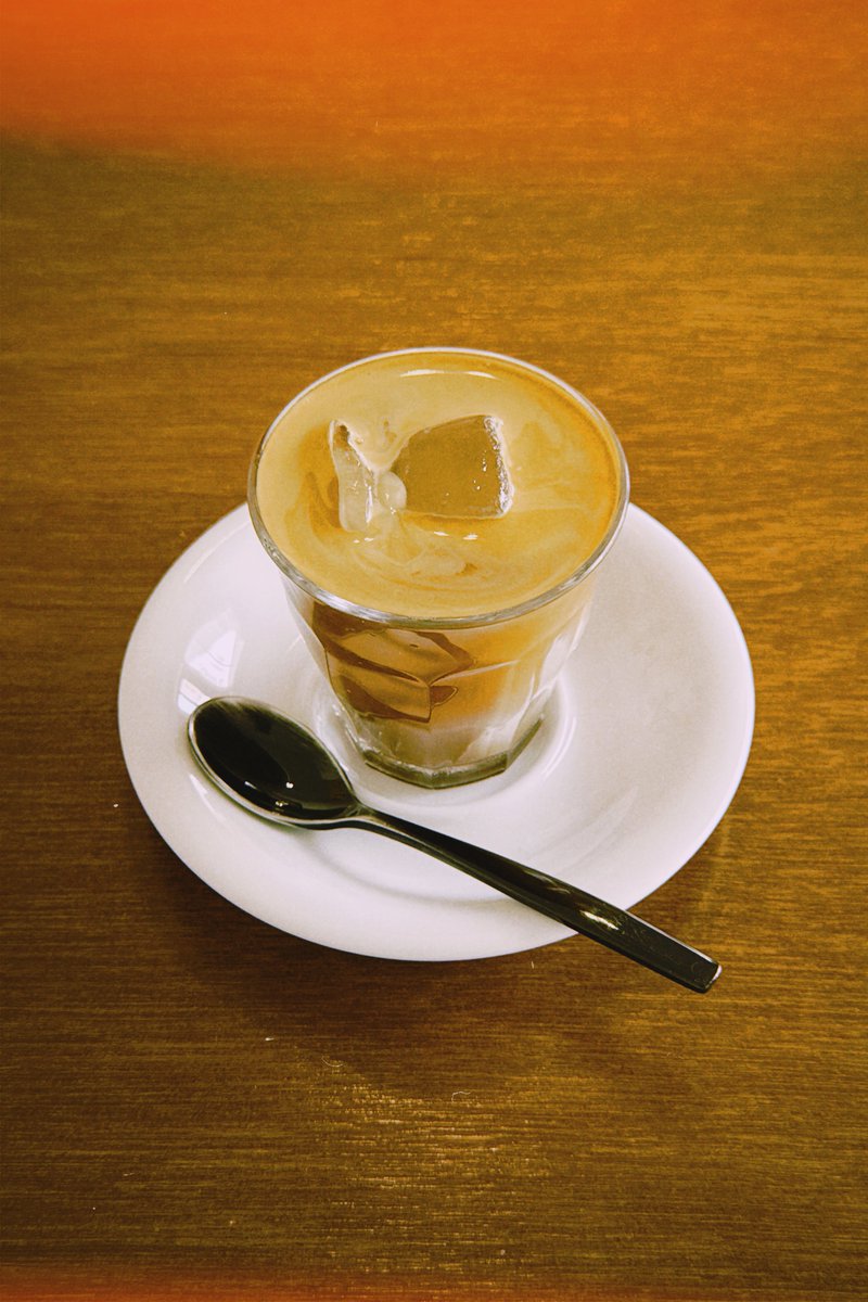 endomamesoup's tweet image. 한동안 푹 빠져 있었던 필름 카메라 앱