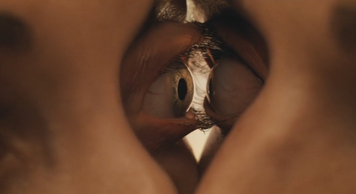 AshwinBala_Offi's tweet photo. 🎬 #Together (2025)
🎙️Eng (Tamil) ✅
🎭 Supernatural Body Horror 🔞
🎱 3.25/5 🌟 (Good)
📺 Prime Video 

நீண்ட நாட்களாக காதலிக்கும் ஹீரோ டிம் மற்றும் ஹீரோயின் மில்லி ... ஹீரோ ஒரு இசைக்கலைஞர்.. ஹீரோயின் ஆசிரியை .. ஹீரோயினுக்கு சின்ன நகரத்தில் வேலை கிடைக்க இருவரும் அங்க போறாங்க... ஒருநாள் பக்கத்தில் உள்ள காட்டை சுற்றி பார்க்க செல்ல அங்கு தவறி ஒரு குகைக்குள் விழ அதன் பின் அவர்களுக்குள் நடக்கும் பல கோரமான உடல் ரீதியான மாற்றங்கள்....

இதுவரைக்கும் கூடு விட்டு கூடு பாயுறததான் பாத்துருப்பீங்க .. இந்த அதுக்கும் மேல ஒரு உணர்வு தரும் ...

The Substance போன்ற வித்தியாசமான Body Horror படங்கள் பிடிக்கும் என்றால் இந்த படம் உங்களுக்கு விருந்து தான்...

ஆங்காங்கே வரும் 🔞 காட்சிகள் மற்றும் இதர காட்சிகளால் தனியாக பார்க்கவும்...