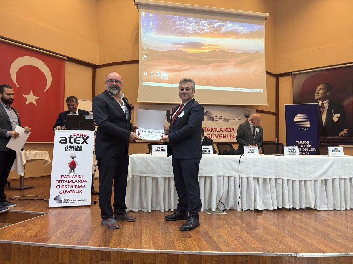 emoorgtr's tweet image. ATEX PATLAYICI ORTAMLARDA ELEKTRİKSEL GÜVENLİK PANELİ DÜZENLENDİ

EMO Üye Buluşmaları ve Teknik Etkinlikler kapsamında #ATEX Patlayıcı Ortamlarda #ElektrikselGüvenlik Paneli 20 Aralık 2025 Cumartesi günü Zonguldak Öğretmenevi Konferans Salonu`nda gerçekleşti. @emoorgtr Yönetim