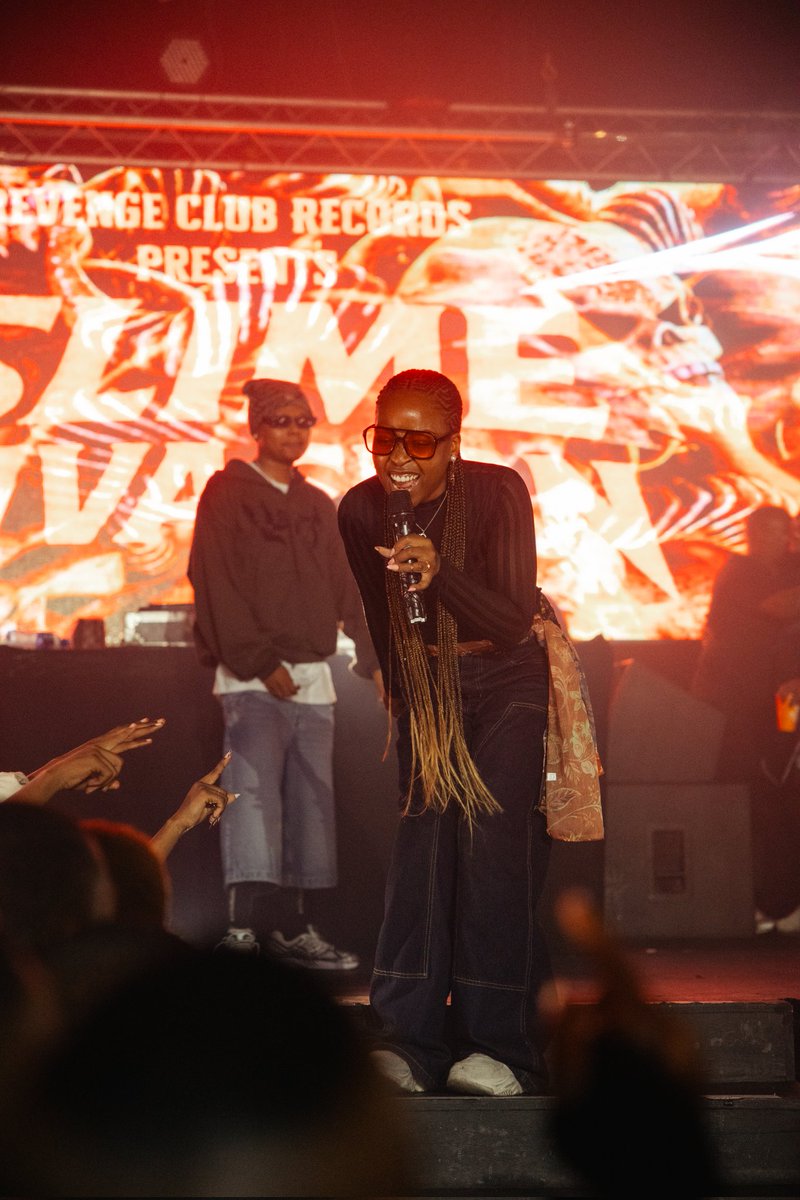 RealKwaziM's tweet image. 🔥Slime Invasion JHB was toooo nice!! I voice yam ishe nokusha😭

Revenge Club Records famleee Izandla zendlula ikhanda 🧡🧡🧡

📸 @blueswahn &amp;amp; @optical.fps to infinity and beyond bafetz 🚀
🧡 @RealGiftAdams on the 1s and 2s⚡