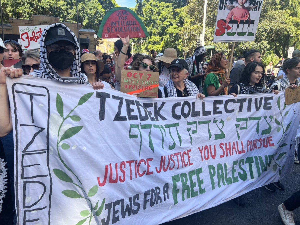 Without evidence, NSW Premier, Chris Minns, claims the more than 2 yrs of peaceful protests against apartheid and genocide at Sydney’s Hyde Park “puts hate in peoples hearts.”  

Is Minns seriously accusing jews who march weekly against racism &amp; genocide of being hate merchants?