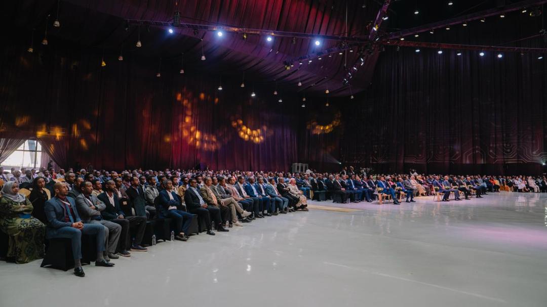 EdenE98991's tweet photo. Digital Ethiopia 2025 has been completed and officially launched after almost achieving its goals. This creates a strong potential for digital technology to improve the lives of citizens, with a people-centered approach. #Ethiopia #officeoftheprimeminister #DigitalEthiopia2030 https://t.co/IbEhdS3O5V
