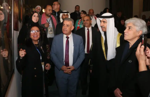 الفن الكويتي يسطع في المعرض الدولي بالأردن ويعكس عمق العلاقات الثقافية بين البلدين 