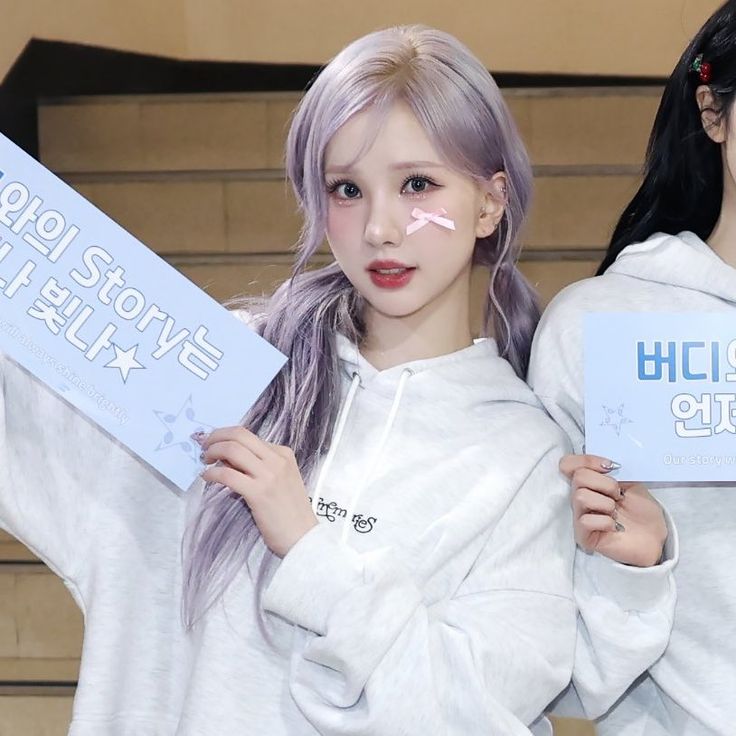 5T030's tweet photo. 두쫀쿠는 가라 나는 블루베리크림빵만 취급한다 https://t.co/OWPChzRgOB