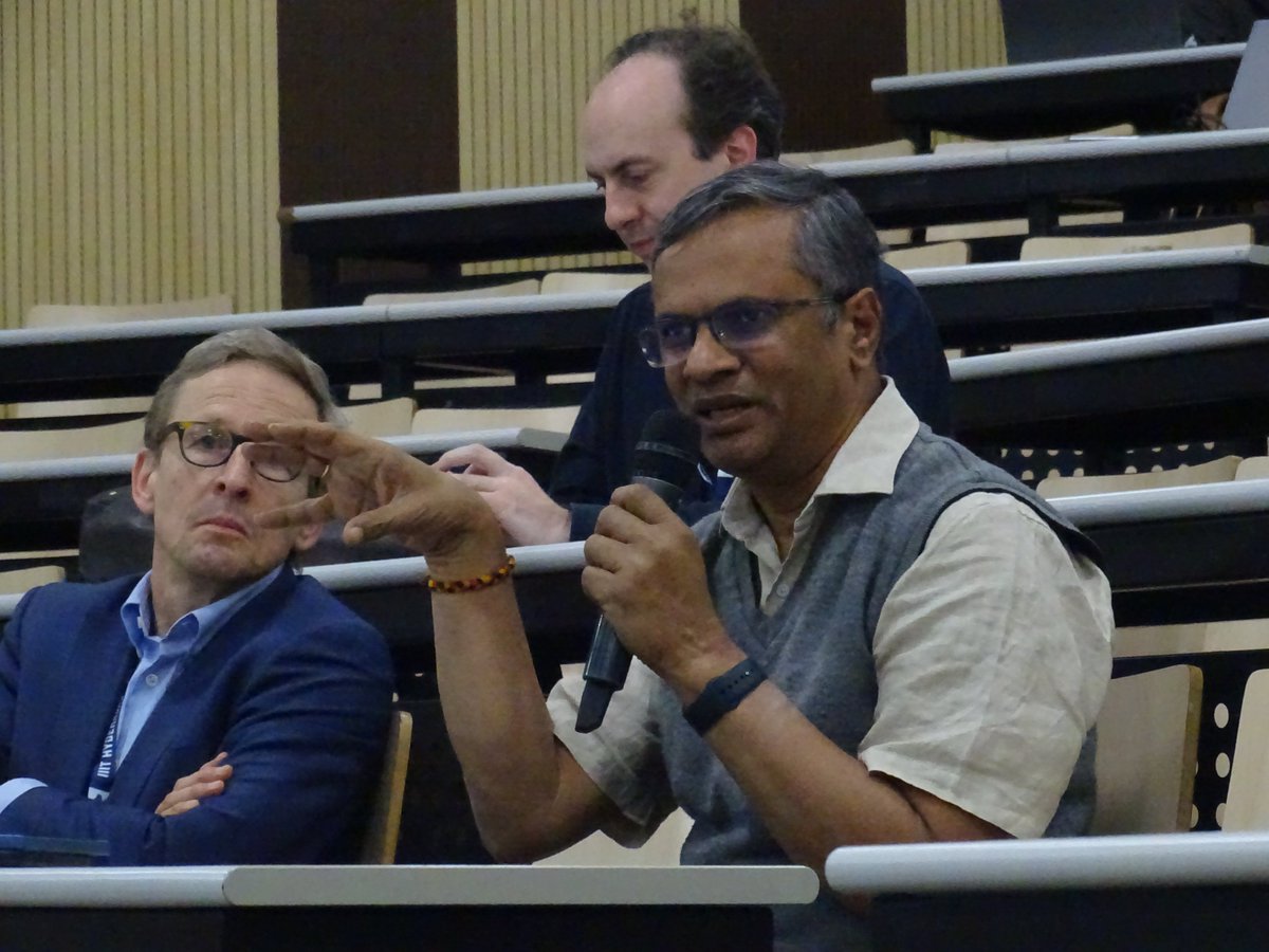 prathit2004's tweet photo. Presented my work in the MCBR 2025 conference, thanks to my current boss.
--
Interacted with Prof. G. N. Sastry, Dr. Madhavi Sastry, Prof. Hendrik Zipse, Prof. Holger Gohlke, Prof. Peter Camba, Prof. T. Dinadalayane, Prof. Susanta Mahapatra. https://t.co/Tk9iUvgJip