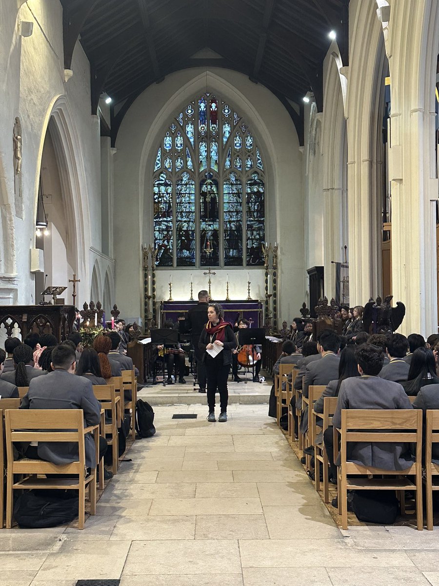SMSJ_London's tweet photo. A Carol Service full of joy and hope, delivered by our wonderful performing arts students. https://t.co/WSzkUvW0SJ