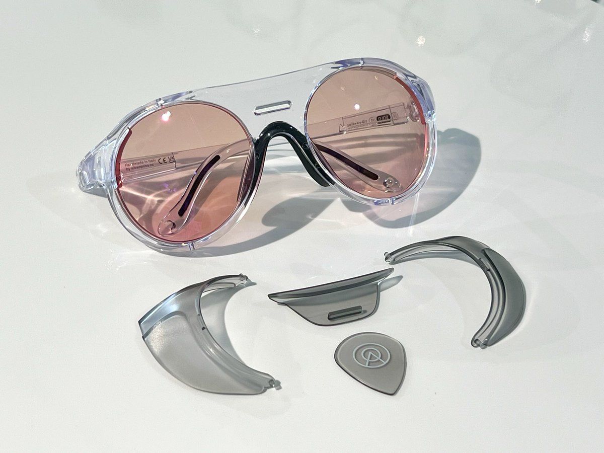 eaudevie_osaka's tweet photo. 何の型にも属さないアドベンチャースタイルの #ALBAOPTICS 【SOLO V2】はサイドカバー&amp;ノーズブリッジを搭載した個性的なデザインが冒険心をくすぐります♪
山の中で路面が見え難い！との事でしたので、幾度もテストしてきたハイコントラストレンズをご提案させて頂きました！
楽しく安全なライドを🙌 https://t.co/IOQvSBz5gs