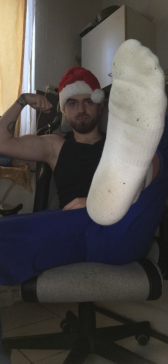 FINDOM R€D 🔻 tweet media