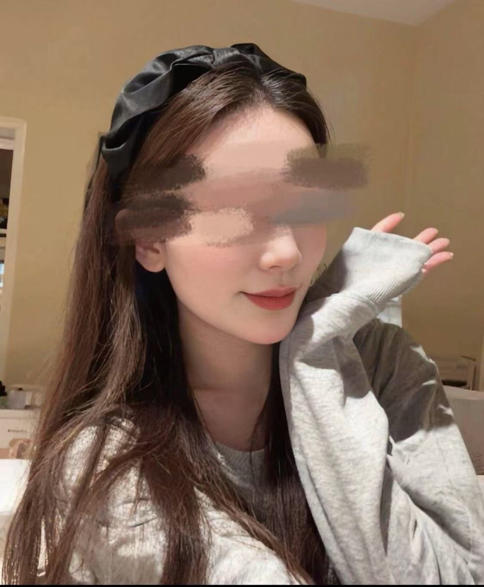 南京字母墙 tweet media